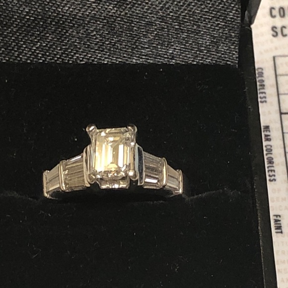 emerald cut diamond solitaire GIA cert 1.01 CT’ - Picture 6 of 9